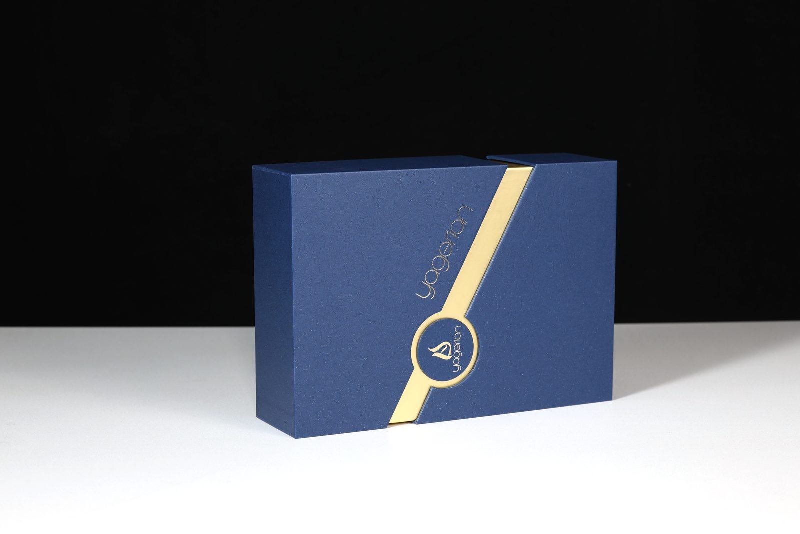 Angled Double-Door Gift Box