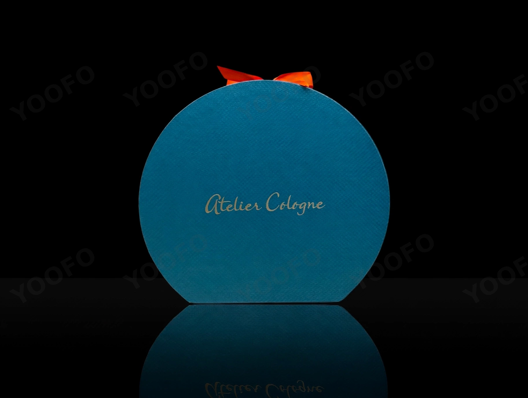 Oval Shaped Gift Box