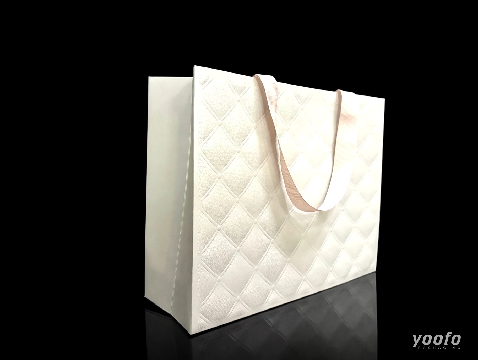 Diamond-Quilted Waistline-Free Paper Shopping Bag