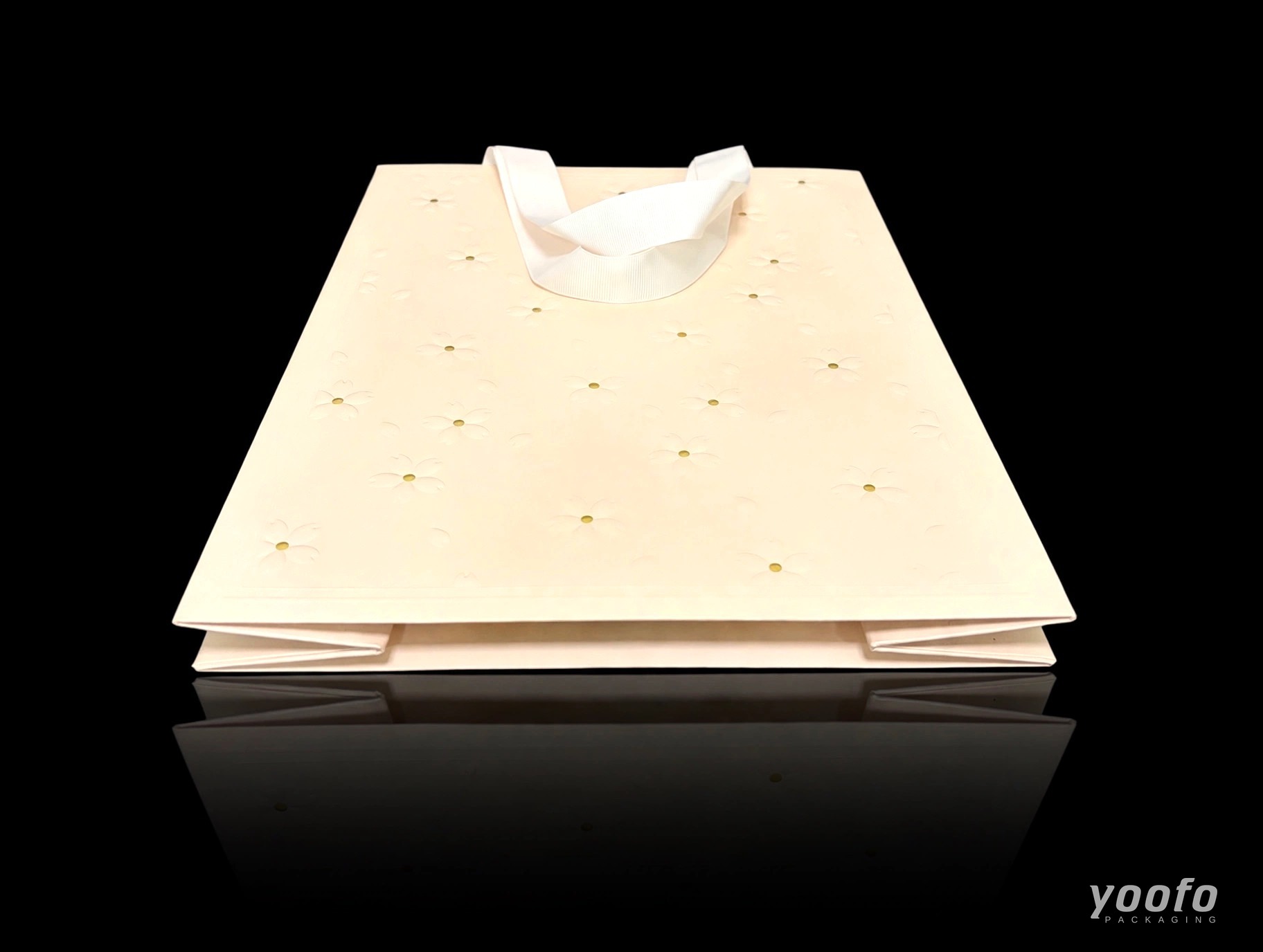 Sakura Embossed Waistline-Free Paper Shopping Bag - 3