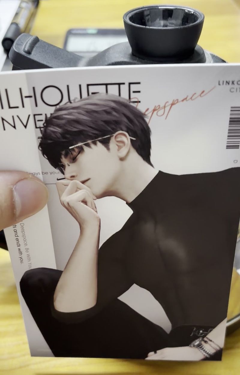 Heat-Activated Color-Changing Collectible Card (Thermochromic Ink) &middot; 수집용 카드 &middot; Yoofo Packaging